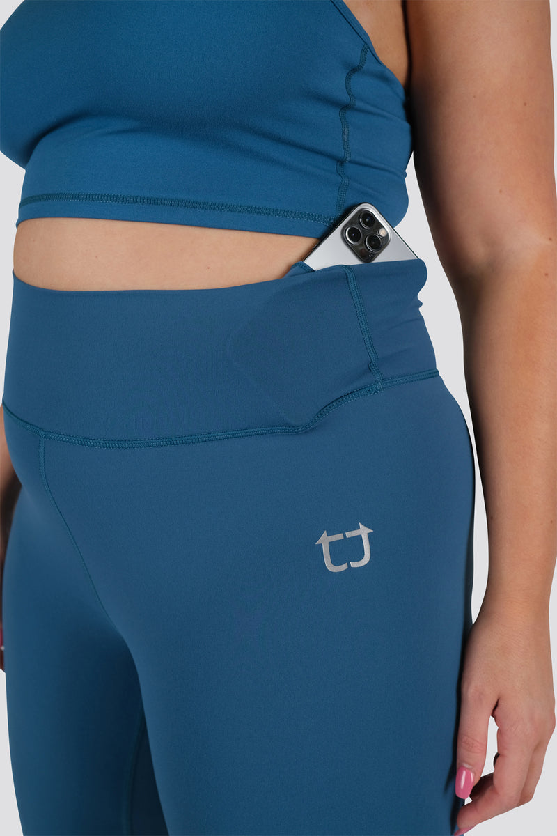 Stellar Capri Highwaisted Leggings - Sapphire